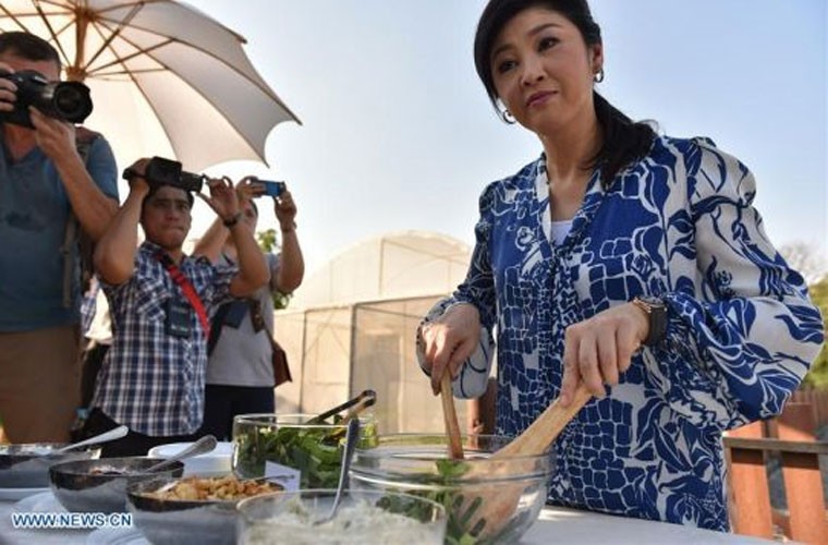 Cuu Thu tuong Thai Lan Yingluck tuoi tan o nong trang-Hinh-4